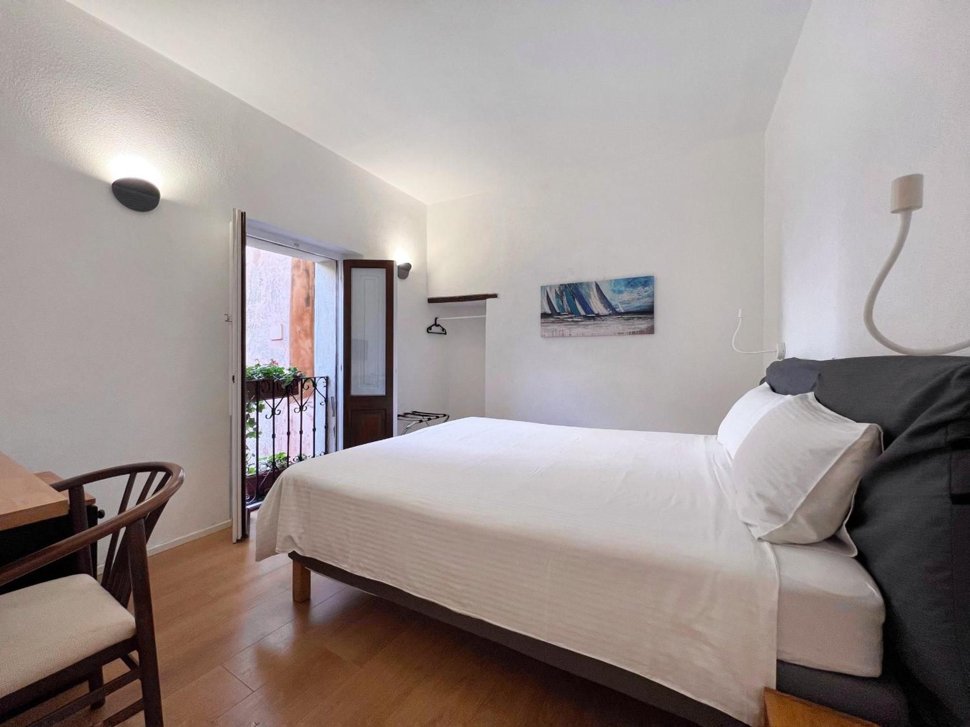 Al Duomo Di Cagliari Hotell Exteriör bild