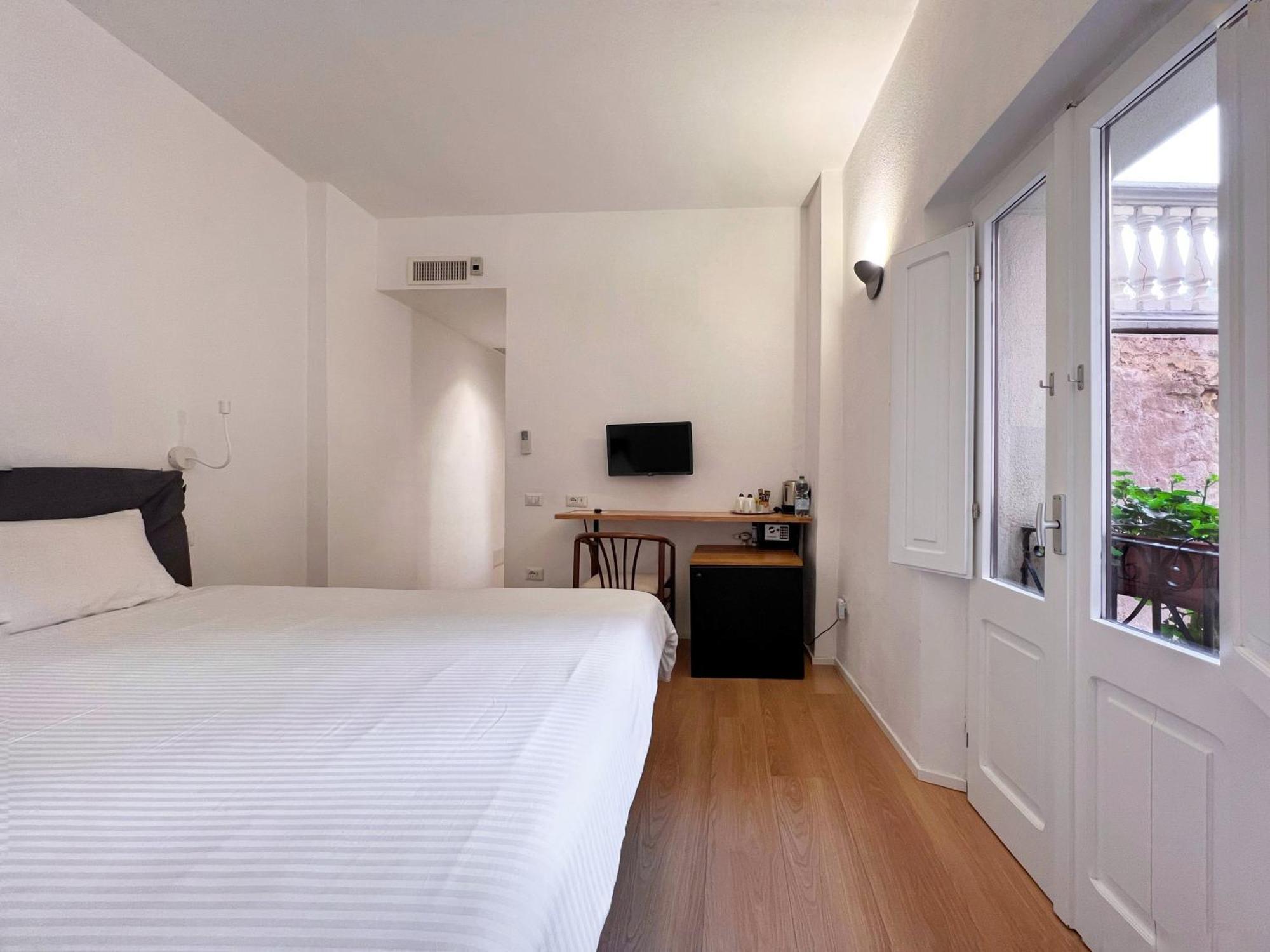 Al Duomo Di Cagliari Hotell Exteriör bild